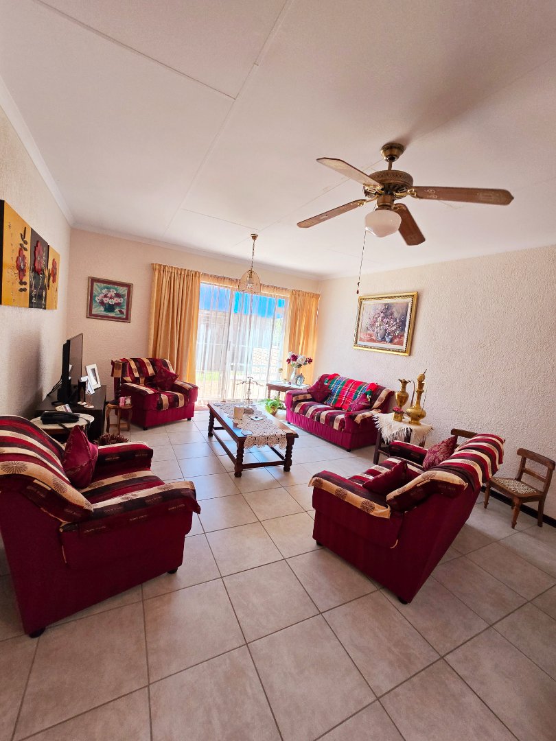 1 Bedroom Property for Sale in Oudorp North West